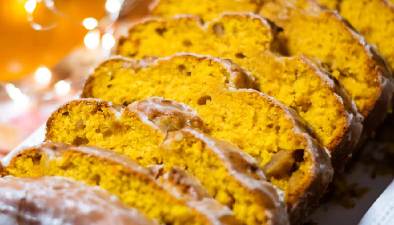 Akçaağaç şuruplu balkabağı ekmeği tarifi