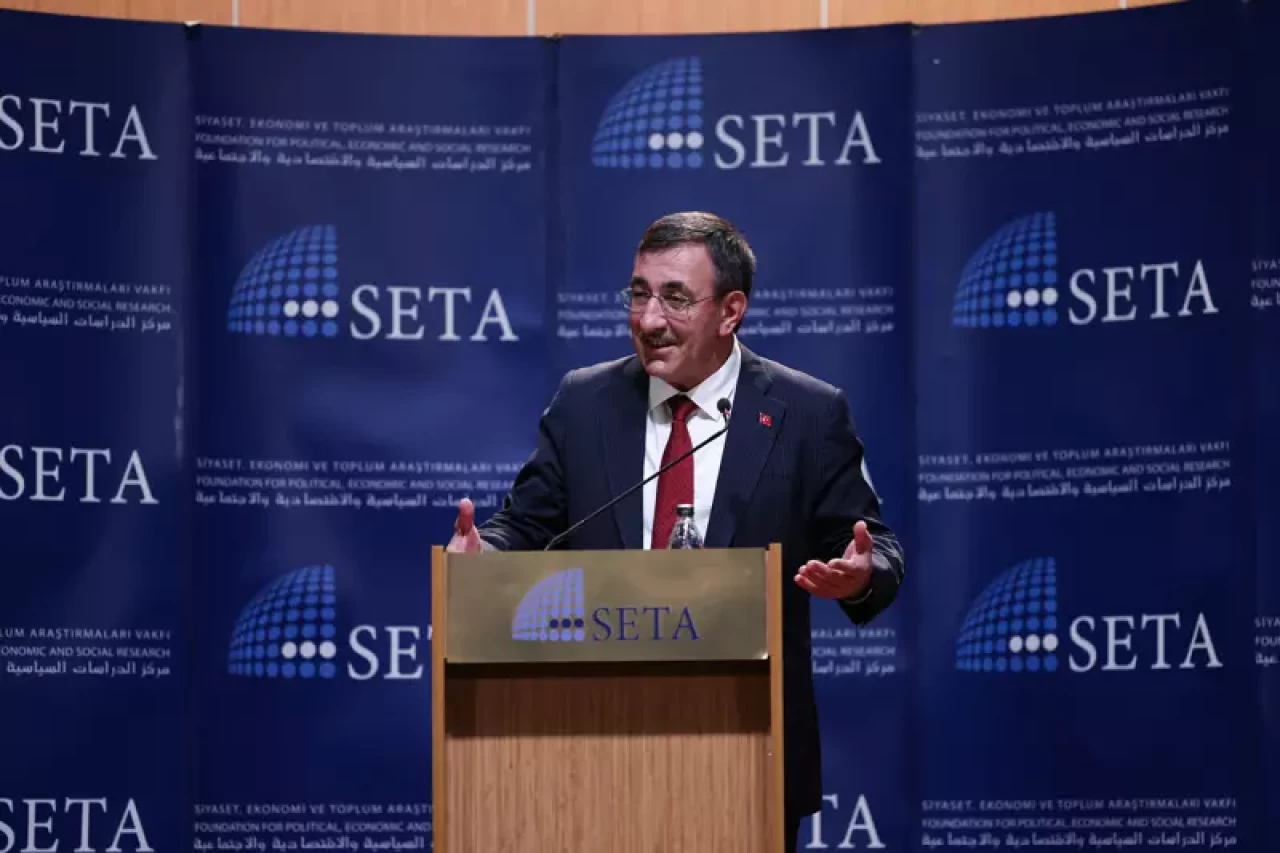 Cumhurbaşkanı Yardımcısı Yılmaz'dan gençlere kredi desteğini artırma mesajı