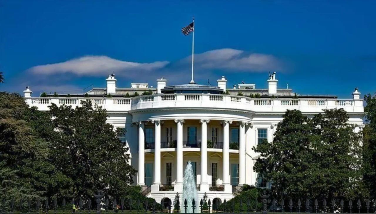 Epstein skandalında Beyaz Saray, Trump’ı savundu