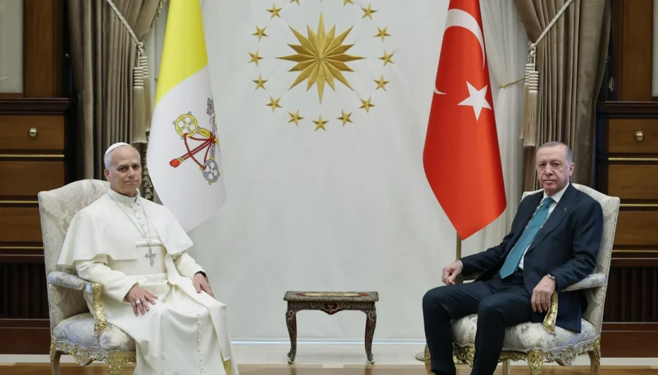 Türkiye’den barış mesajı dünyaya ulaştı! İletişim Başkanı Duran’dan Erdoğan-Papa zirvesi detayları