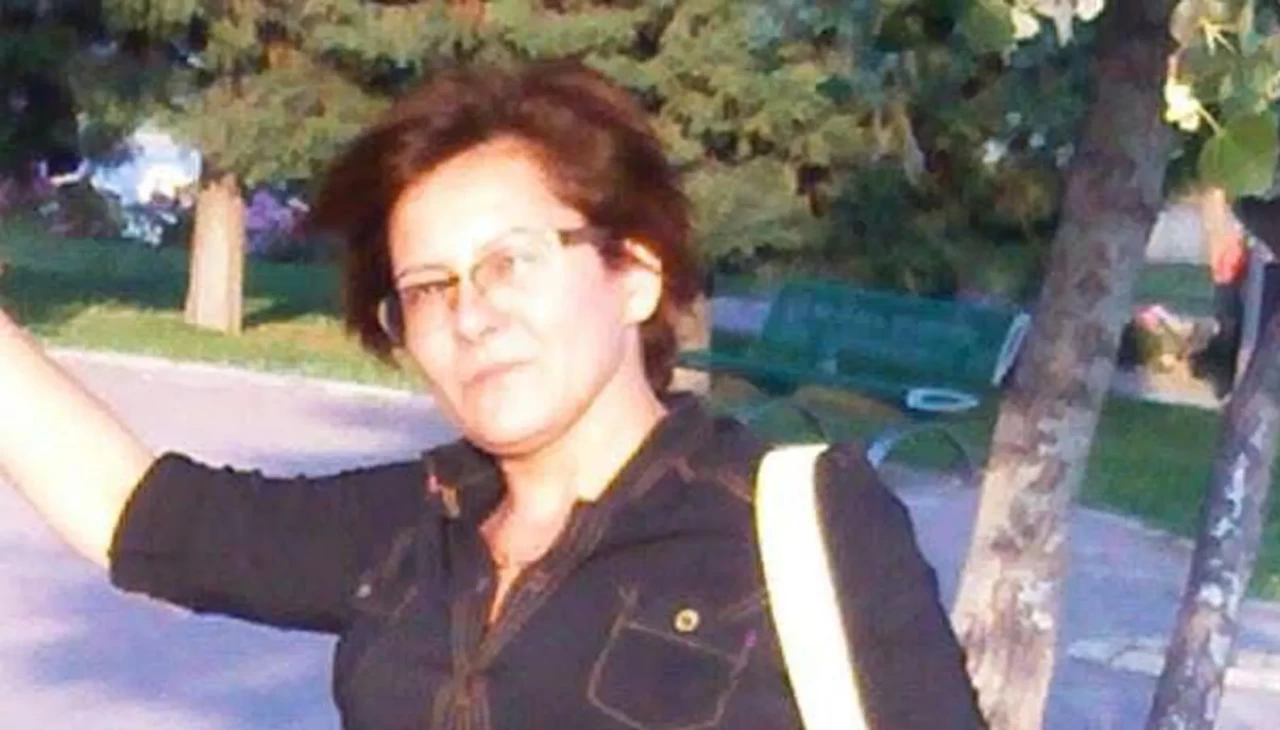 İzmir’de hayvansever Şule Çörekçi evindeki yangında hayatını kaybetti: 30 kedi de öldü