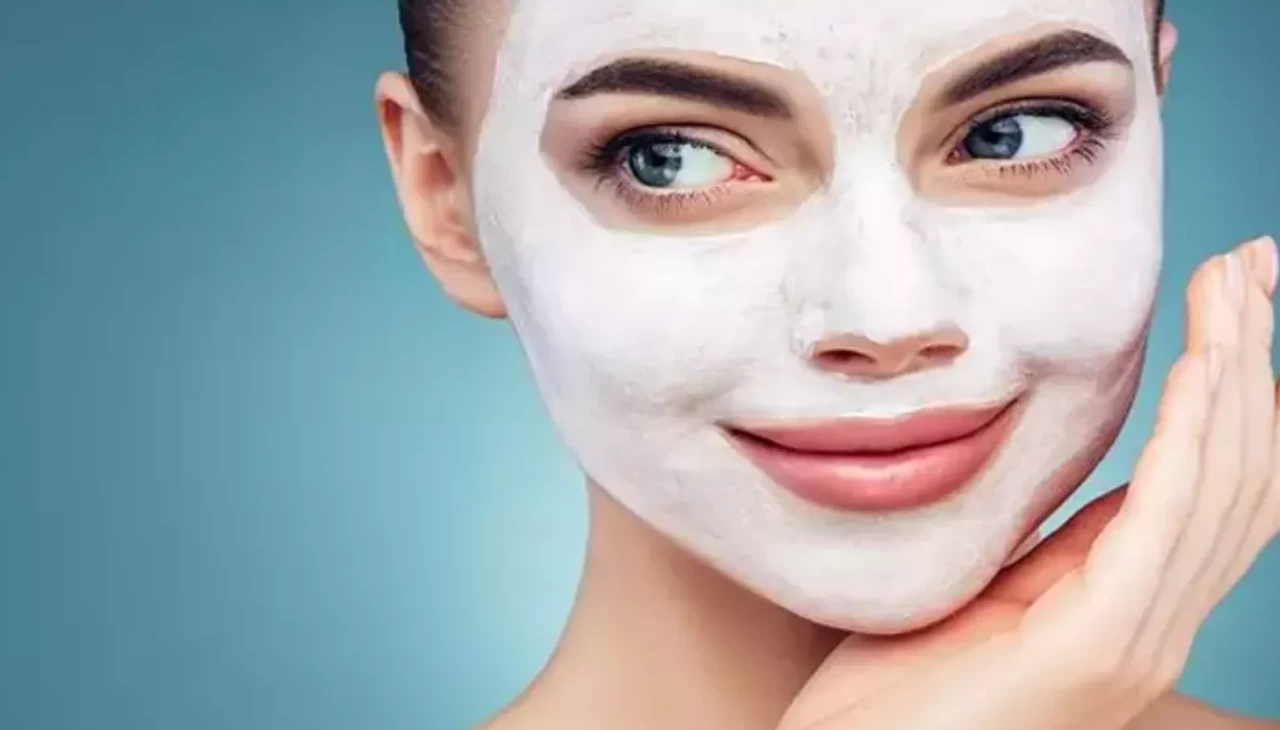 Kozmetik ürünlerine meydan okuyan yöntem! Bebek pudrası maskesi trendi herkesi şaşırttı