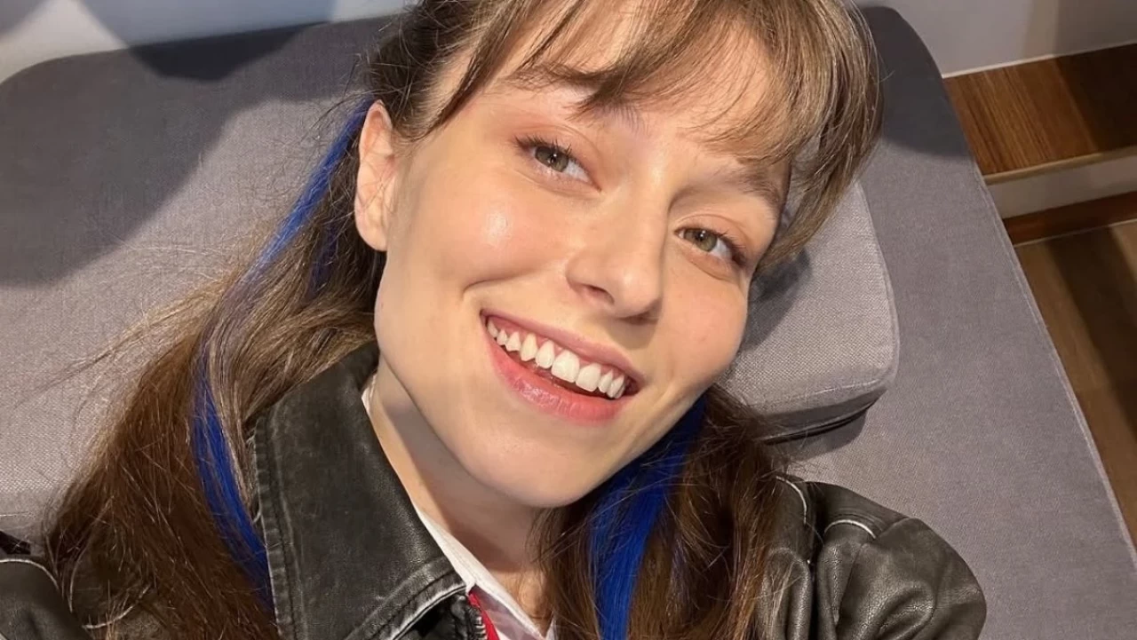 Geleceğe Mektuplar'ın Genç Zuhal'i Deniz Bakacak Kimdir? Kaç Yaşında ve Hangi Dizilerde Rol Aldı?