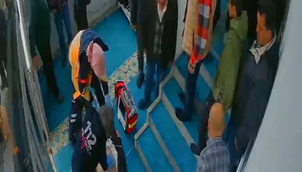 Ünye’de camide kalp krizi geçiren adam kurtarıldı