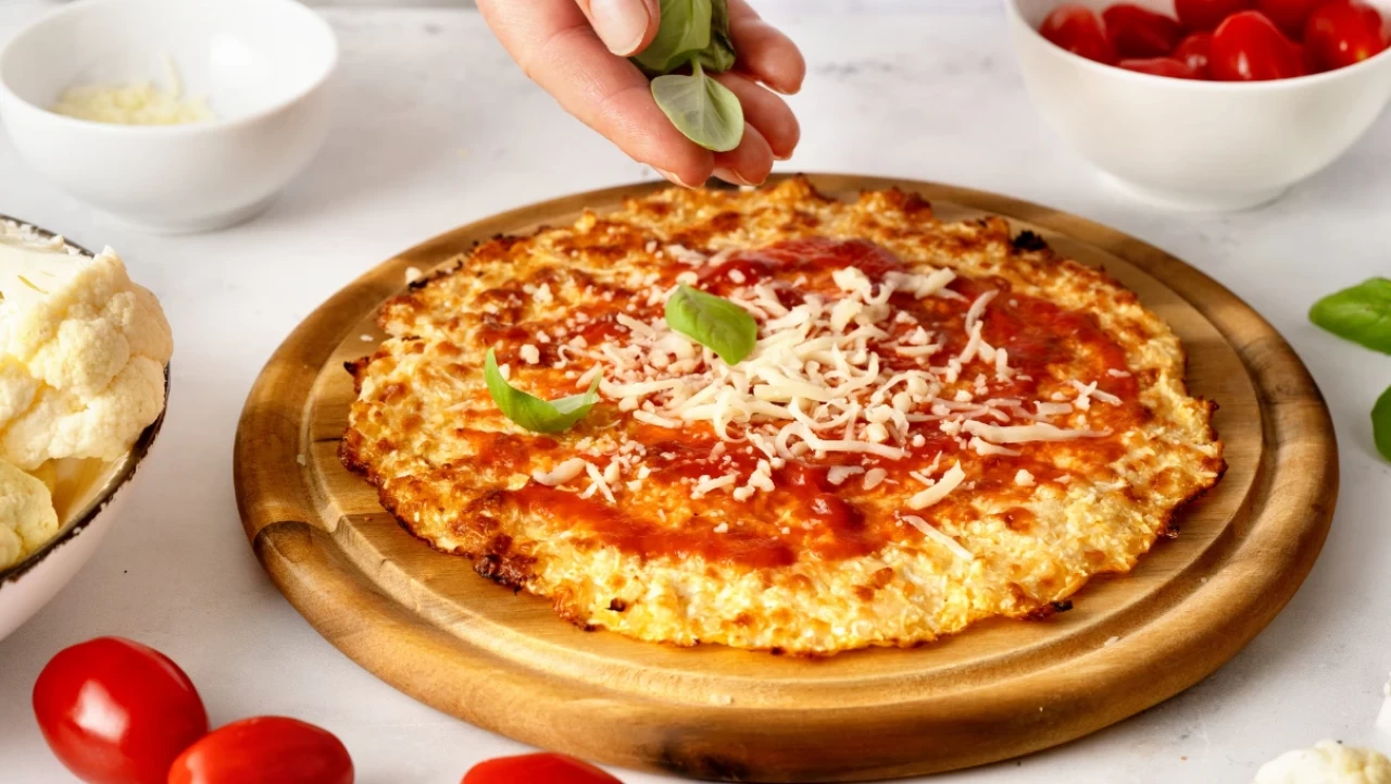 Kışın Hafif ve Doyurucu: Karnabahar Tabanlı Pizza Tarifi Alışkanlık Oluşturacak Lezzet