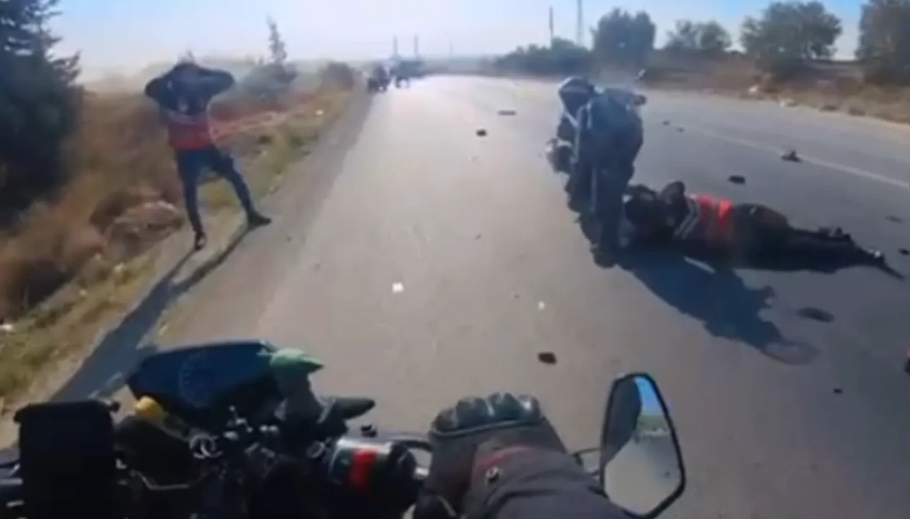 Mersin’de motosiklet konvoyunda feci kaza: Bir ölü, bir ağır yaralı