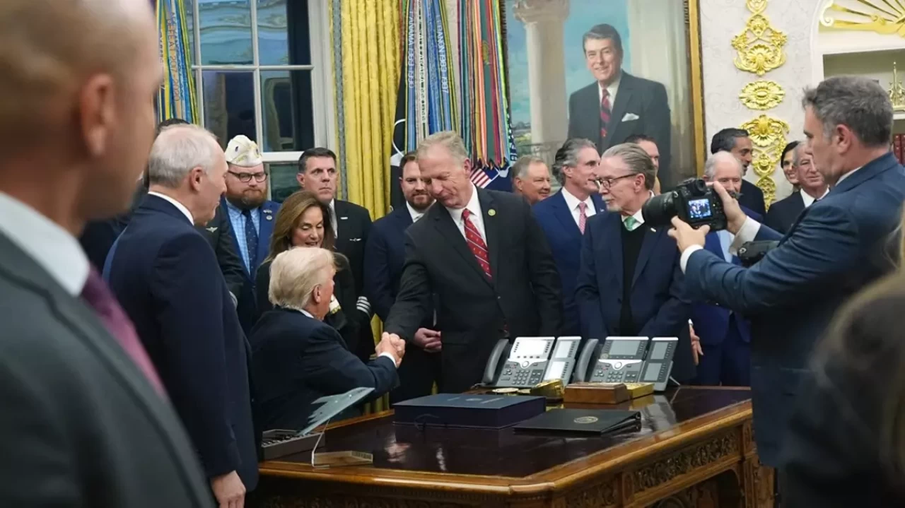 ABD'de federal hükümetin en uzun süreli kapanması sona erdi