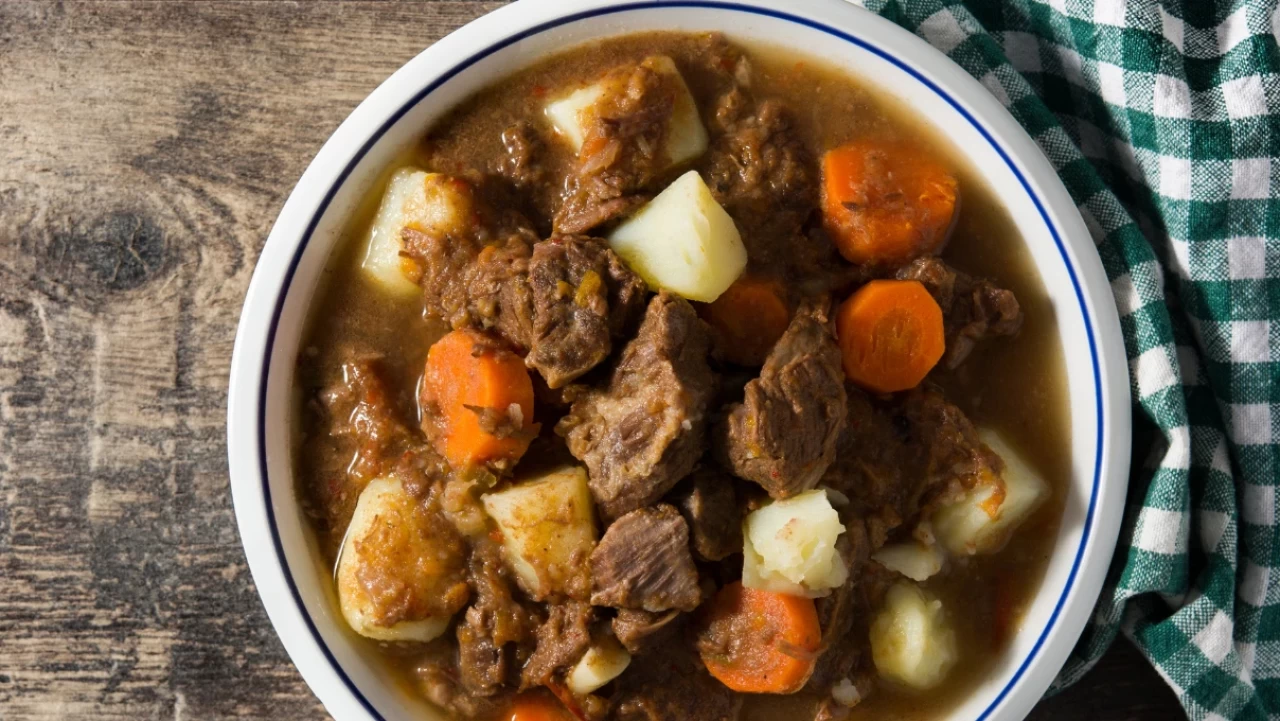 Lokum Gibi Güveç Kapama Tarifi Hem Pratik Hem Lezzetli