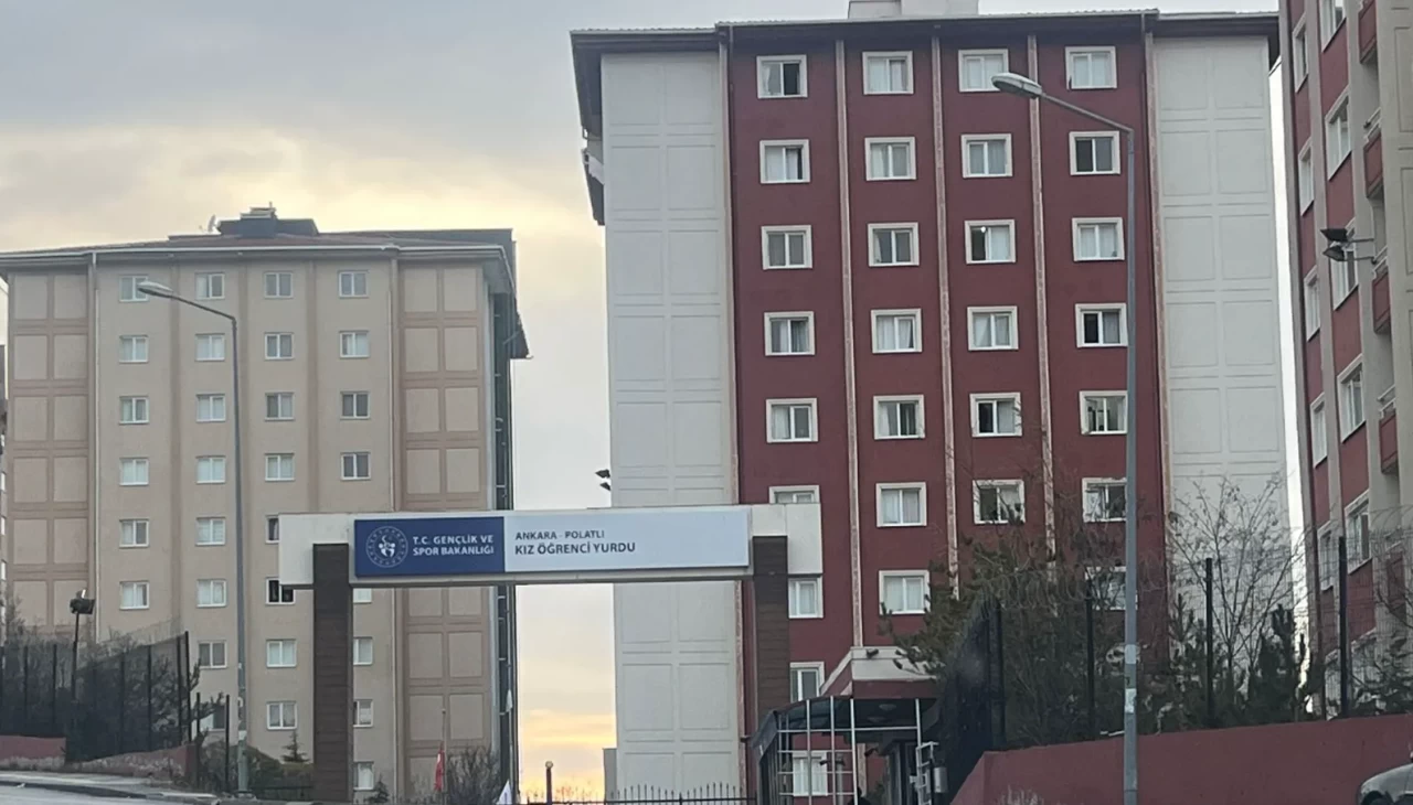 Ankara'da kız yurdunda düşme vakası: Üniversiteli öğrenci ağır yaralandı