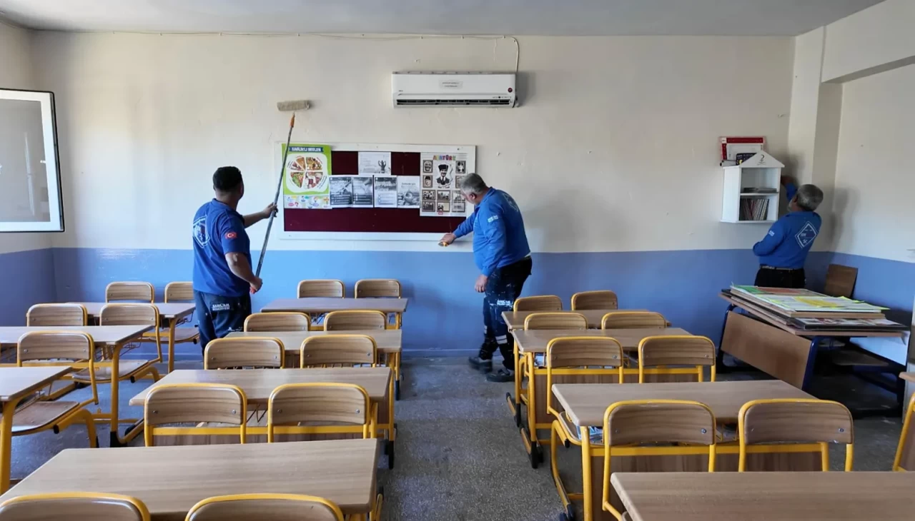 Sarıçam Belediyesi’nden eğitime destek: Okulların fiziki şartları güçlendiriliyor