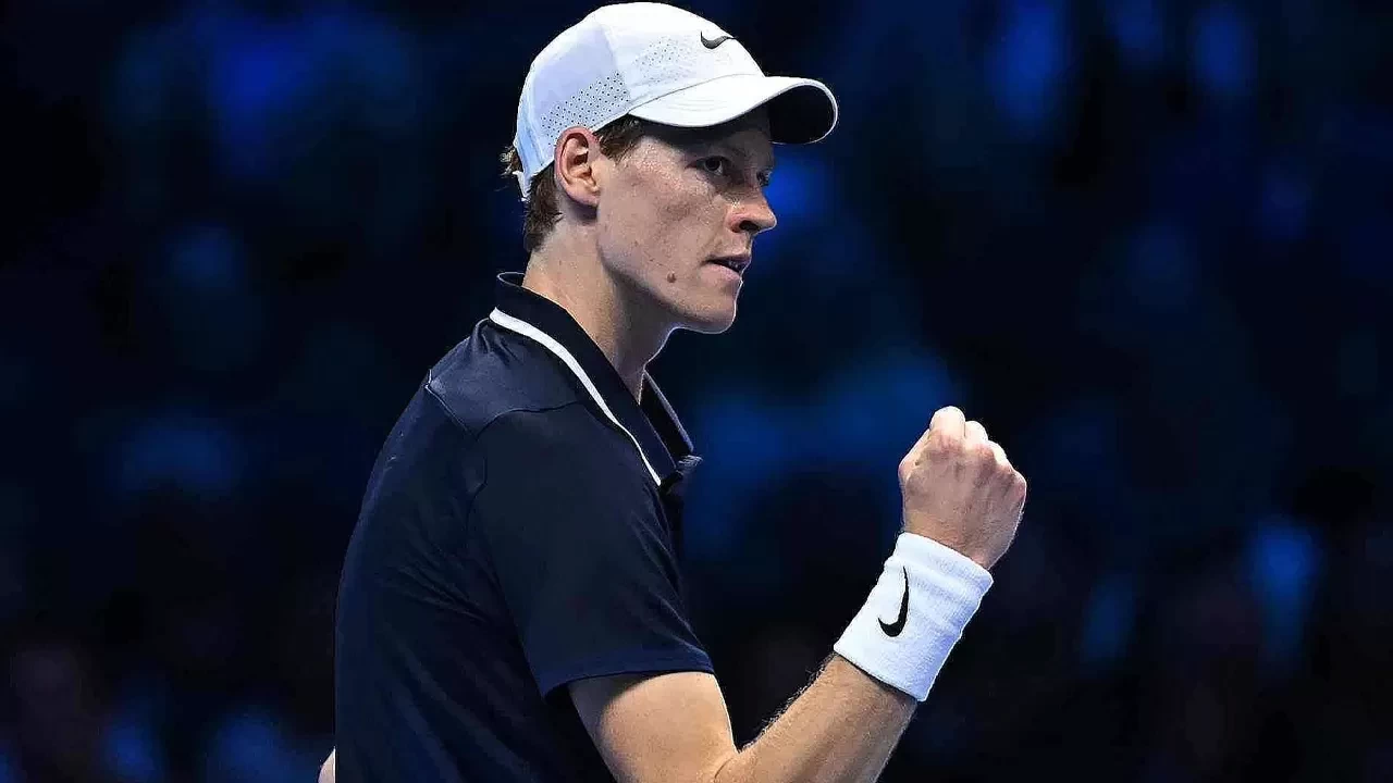Jannik Sinner, ATP Finalleri’nde De Minaur’u mağlup ederek finale yükseldi