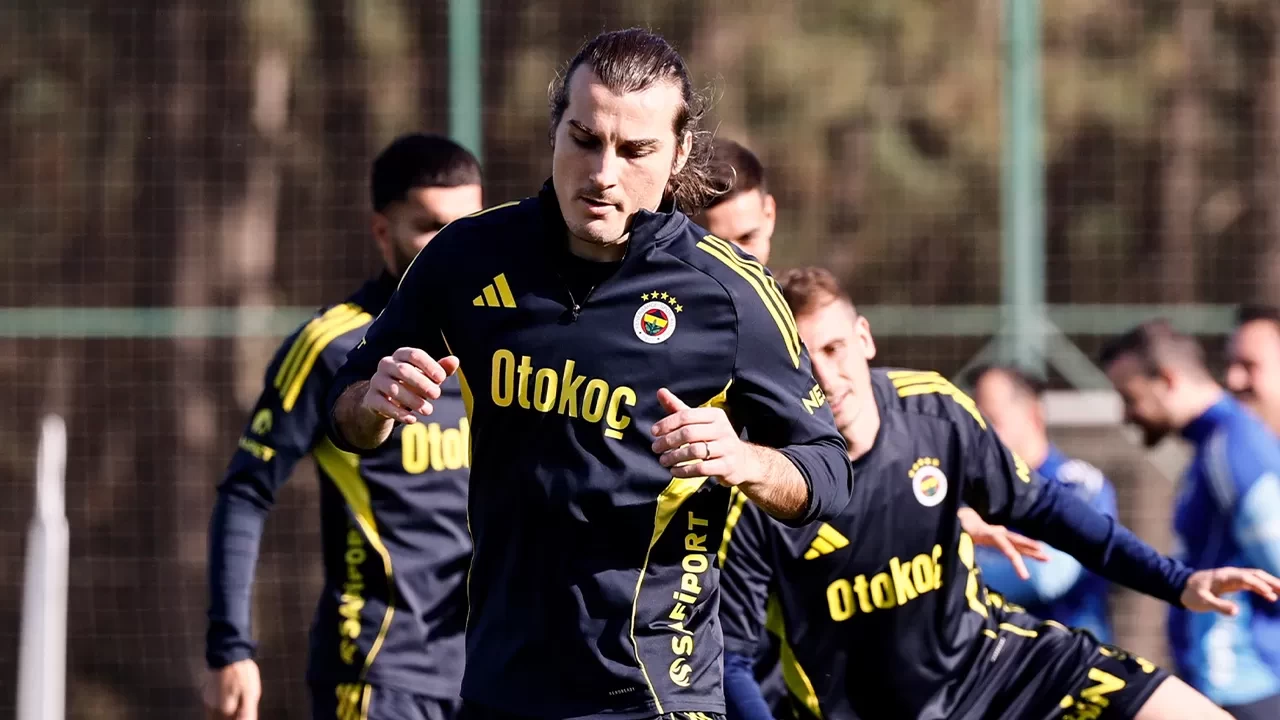 Fenerbahçe, Çaykur Rizespor deplasmanı öncesi hazırlıklarını sürdürdü