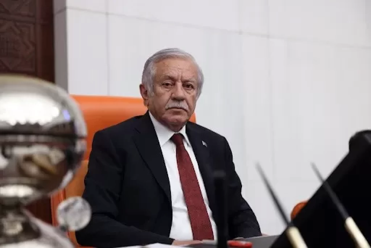 MHP’li Celal Adan’dan 24 Kasım Öğretmenler Günü mesajı