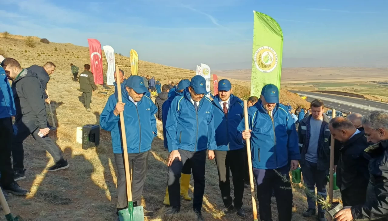 Yücel Kazancıoğlu, PTT'nin 185. kuruluş yıldönümünde ağaç dikme törenine katıldı