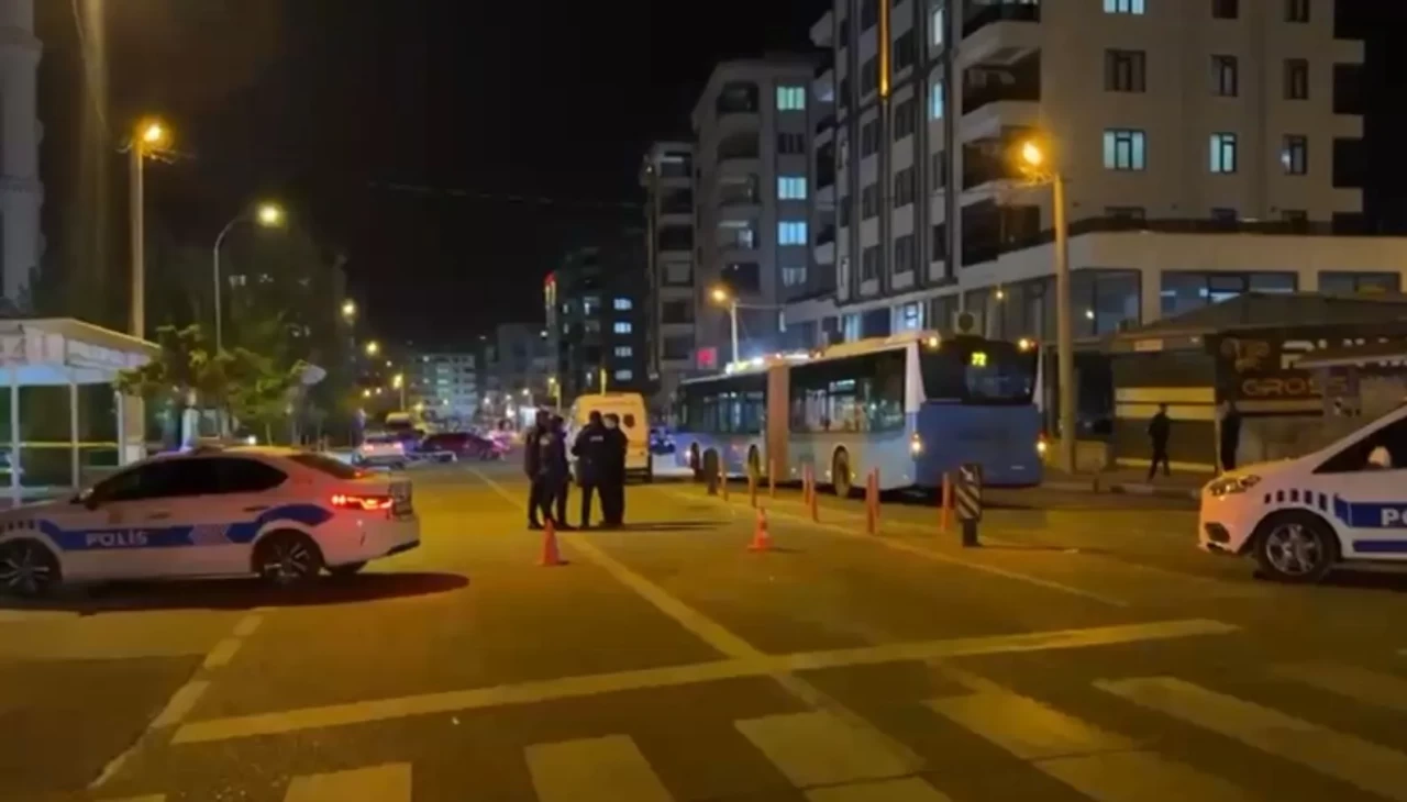 Şanlıurfa’da sokak ortasında pompalı dehşeti: 2 yaralı