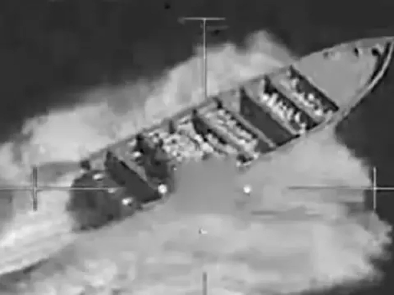 ABD 'uyuşturucu yüklü olduğu' iddiasıyla bir tekne daha vurdu