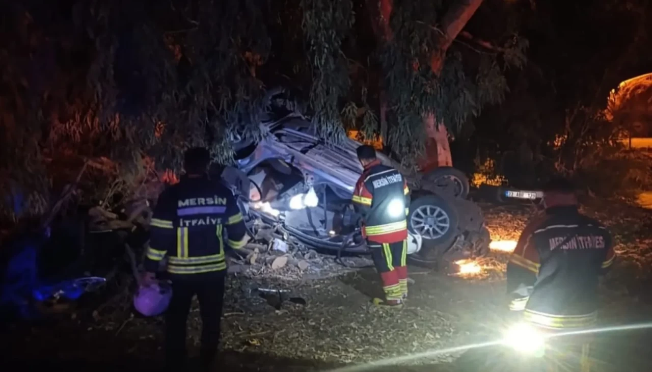 Refüje çarpan otomobil takla attı: 1 ölü, 3 yaralı