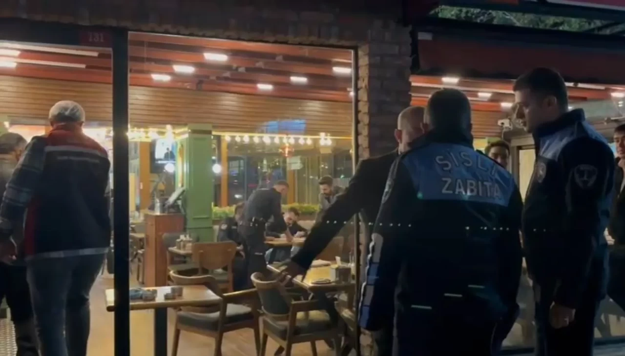 Şişli’de aynı restoranda yemek yiyen 25 kişi zehirlendi