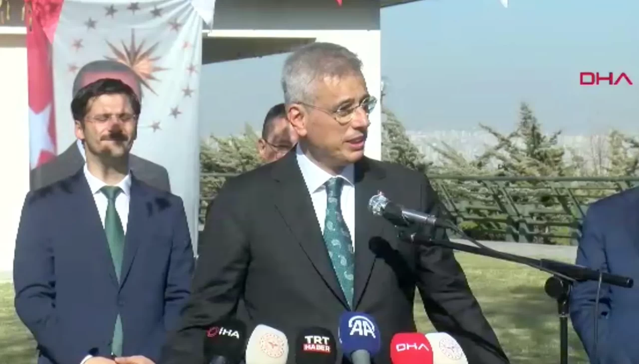 Bakan Memişoğlu ve RTÜK Başkanı Daniş, gazilerle birlikte fidan dikti