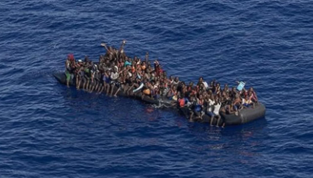 İzmir Açıklarında facia: Su alan bottaki düzensiz göçmenlerden 1’i hayatını kaybetti, 1’i kayıp!