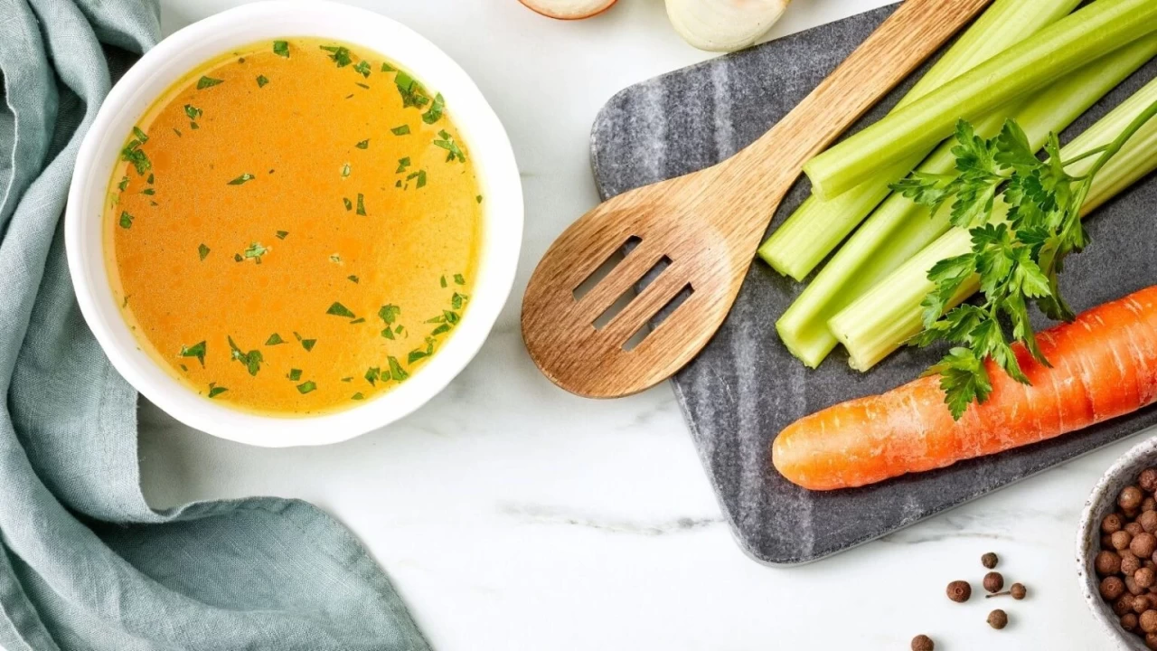 Bağışıklığı Güçlendiren Tavuk Suyuna Sarımsak Çorbası Tarifi Şifa Dolu ve Pratik