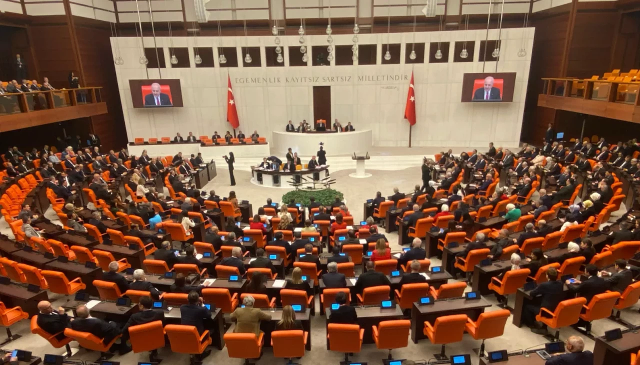 TBMM vergi düzenlemelerini içeren kanun teklifi için toplandı