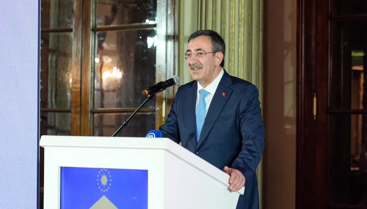 Cumhurbaşkanı Yardımcısı Yılmaz, ‘Millî Sarayların Yüzyılı Sempozyumu’na ilişkin değerlendirmelerini paylaştı