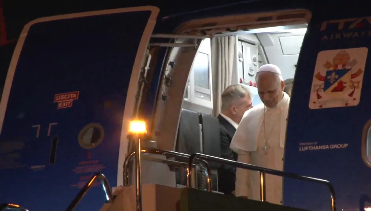 Papa’nın uçağına acil yazılım güncellemesi: Airbus A320 için teknik ekip İstanbul’a geldi