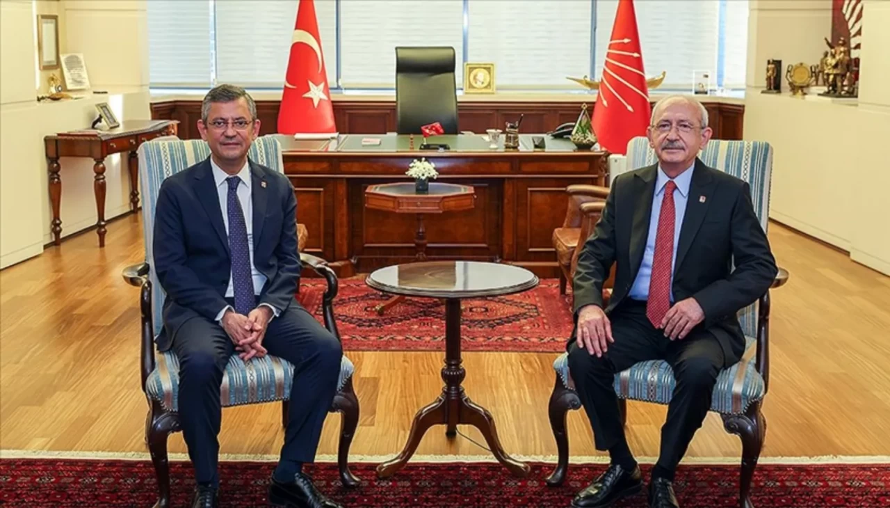 CHP'de arınma tartışmaları: Özgür Özel ile Kemal Kılıçdaroğlu karşı karşıya