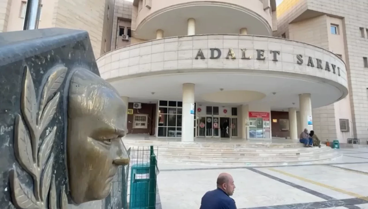 Şanlıurfa Adalet Sarayı’ndaki patlamanın nedeni araştırılıyor: Zabıt katibi yaralandı
