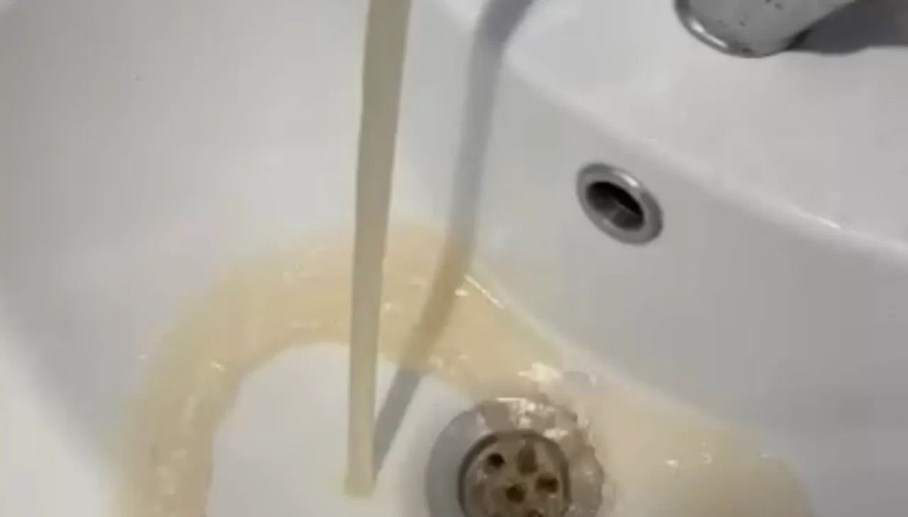 Musluklardan akan su vatandaşı isyan ettirdi! İSKİ açıklama yaptı