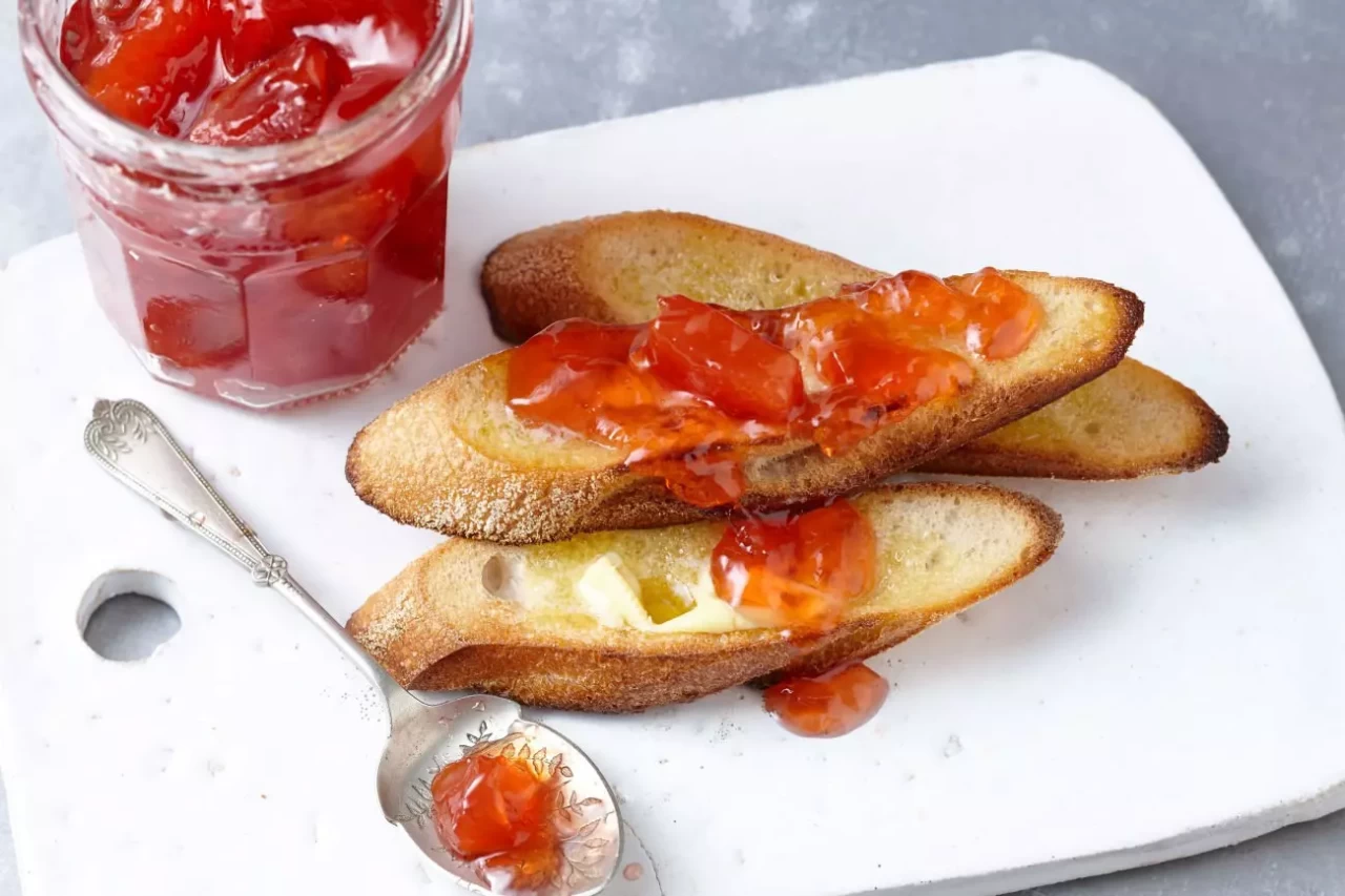 En Pratik Ayva Reçeli Tarifi: Evde Ayva Reçeli Yapmanın Püf Noktaları ve İpuçları