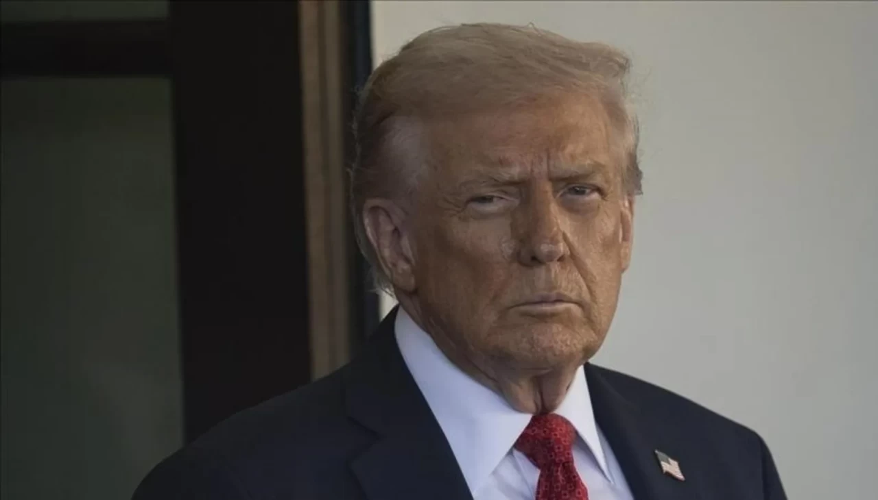 Trump ve Greene arasında gerilim: Desteğini kaybettiği için pes etti