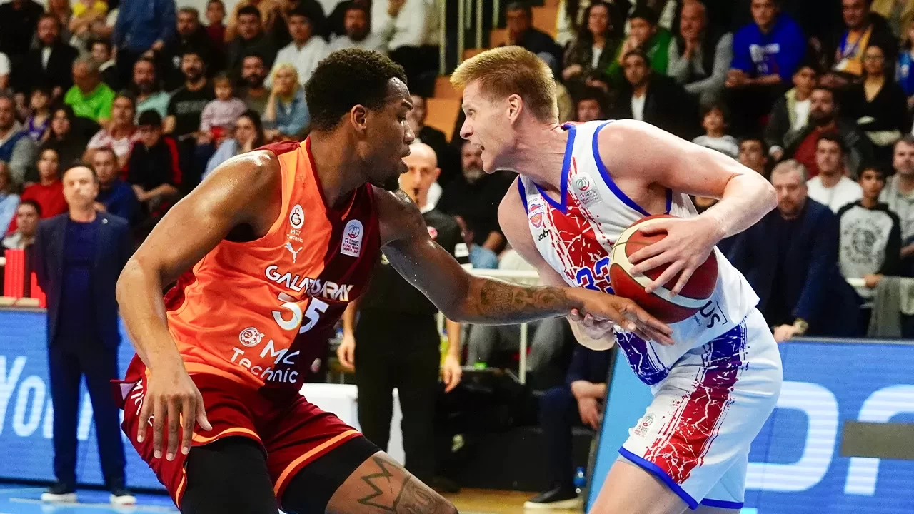 Galatasaray deplasmanda Büyükçekmece’yi devirdi | Maç Sonucu: Büyükçekmece 81-84 Galatasaray