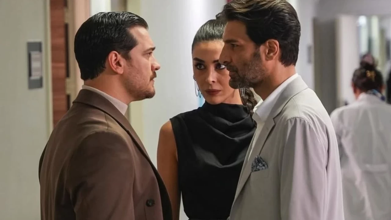 Eşref Rüya 22. Bölümde Eşref’in hamlesi ortalığı karıştırdı! Nisan gerçek kimliği Rüya’yı Dinçer’den öğrenecek mi?