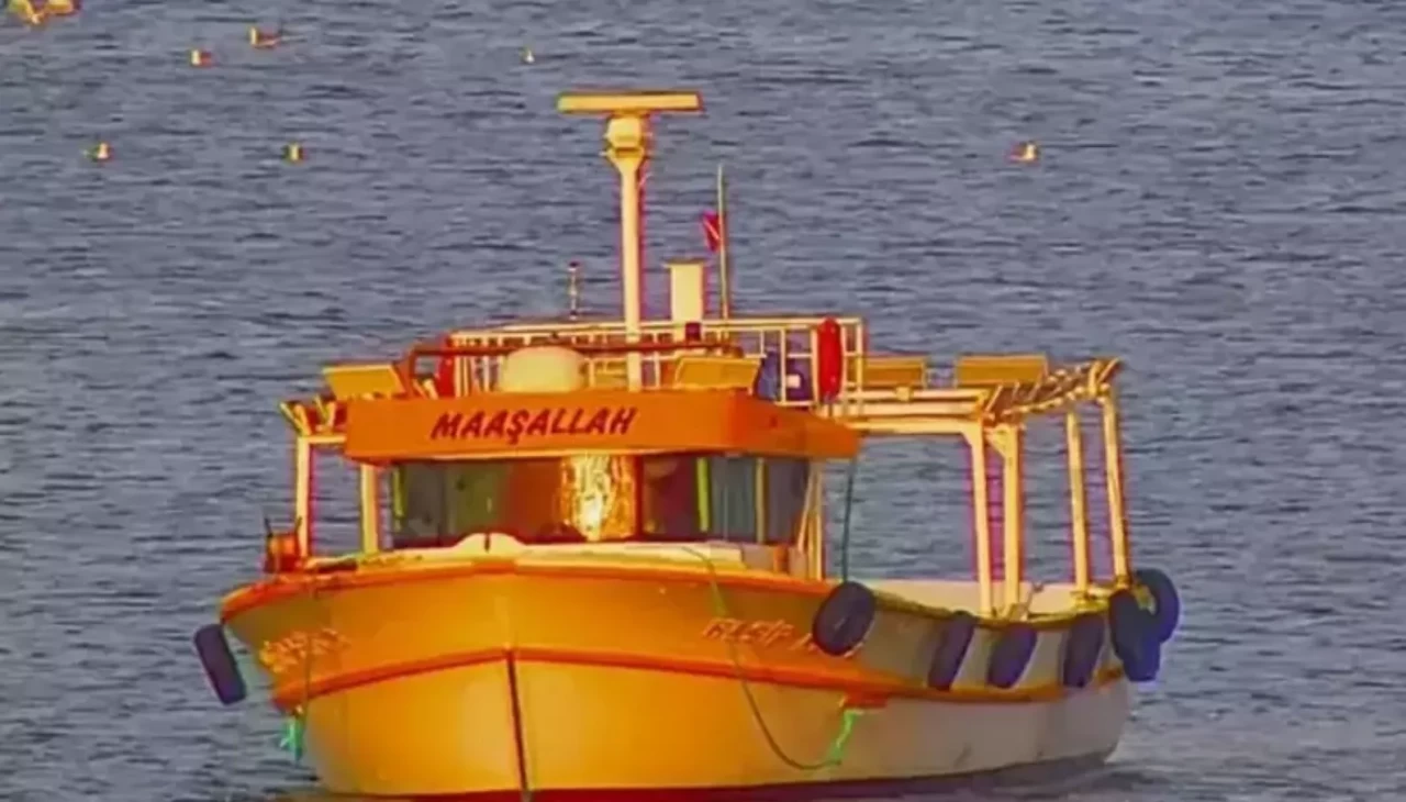 Ege’de Türk teknesine ateş açıldı! Sahil Güvenlik harekete geçti