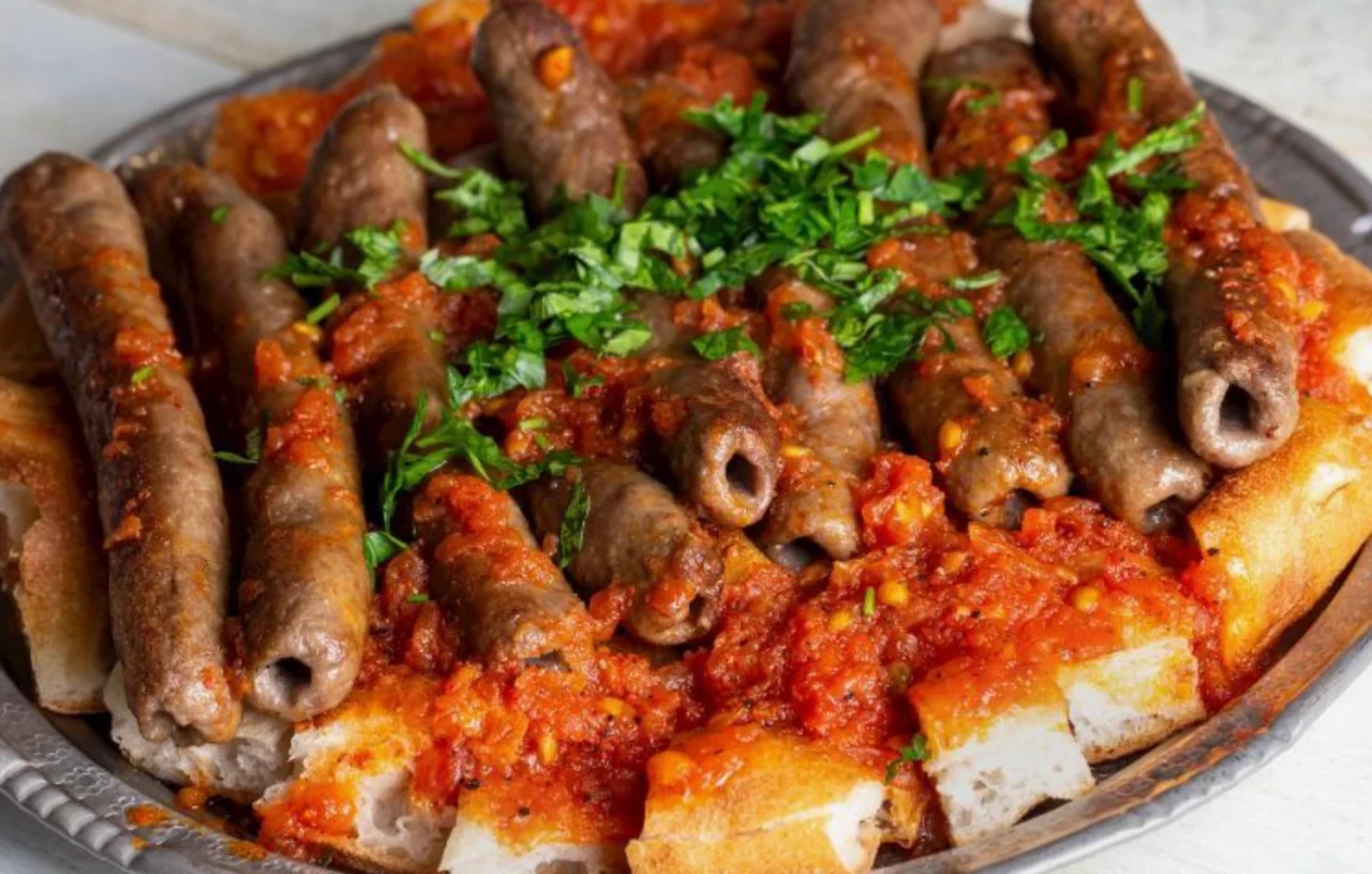 Viral MasterChef Köftesi: Sosyal Medyanın Gündemine Oturan Tire Köfte Tarifi