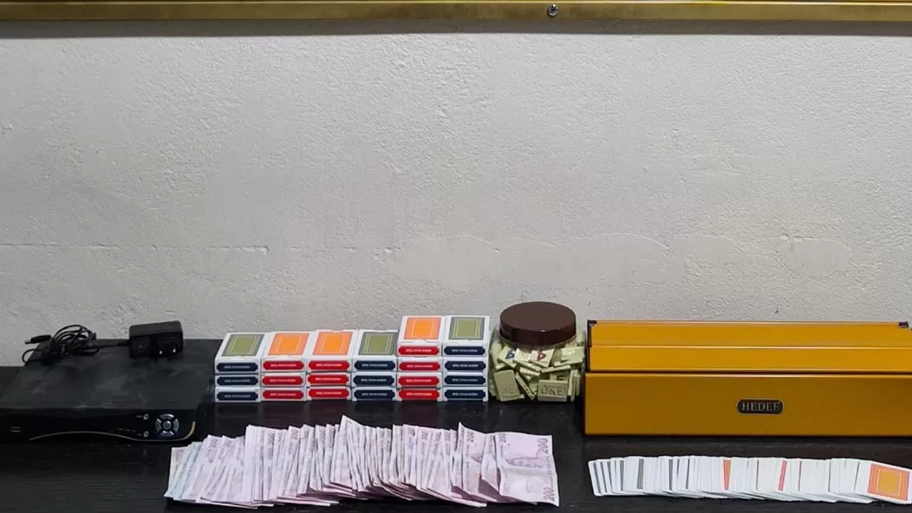 Kırıkkale'de "dernek" görünümlü kumarhane: 14 gözaltı