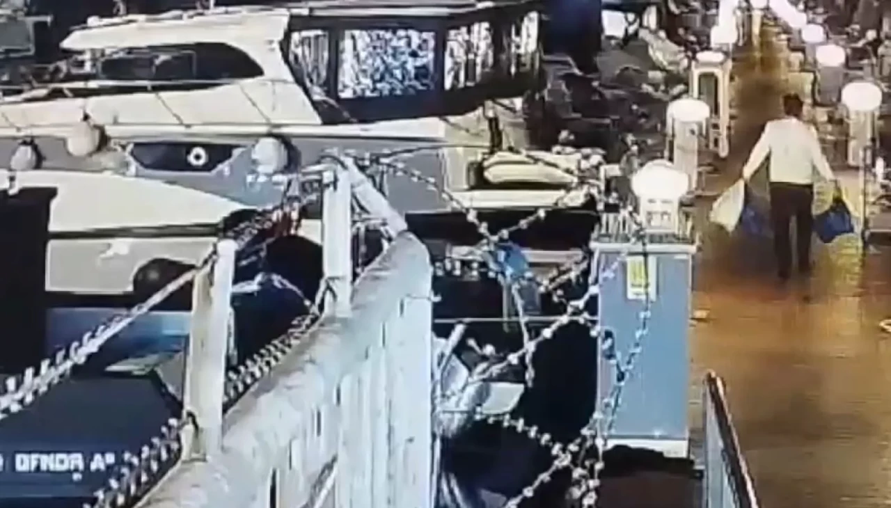Pendik'te feci ölüm! Tekneden düştü, ayakları pervaneye takıldı
