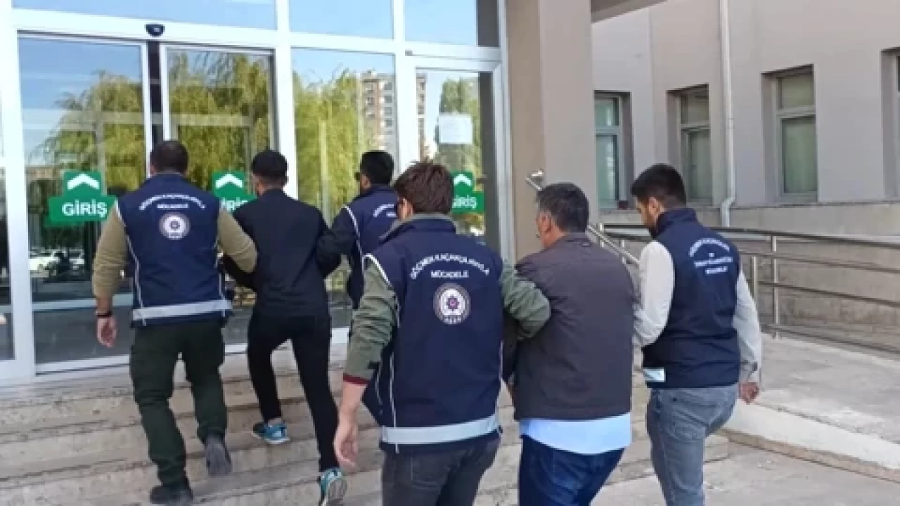 Edirne ve Kırklareli'nde 12 düzensiz göçmen yakalandı