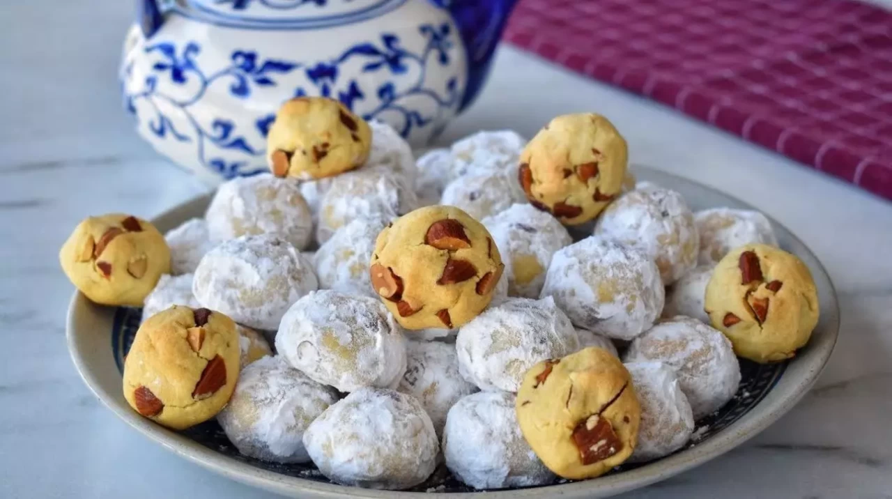 Rum Kurabiyesi (Efibadem) Tarifi: Evde Pratik ve Ağızda Dağılan Lezzet