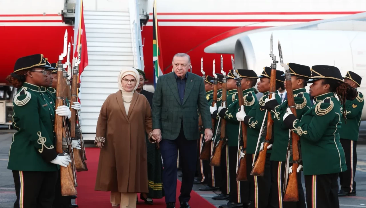 Cumhurbaşkanı Erdoğan G20 zirvesi için Güney Afrika'da