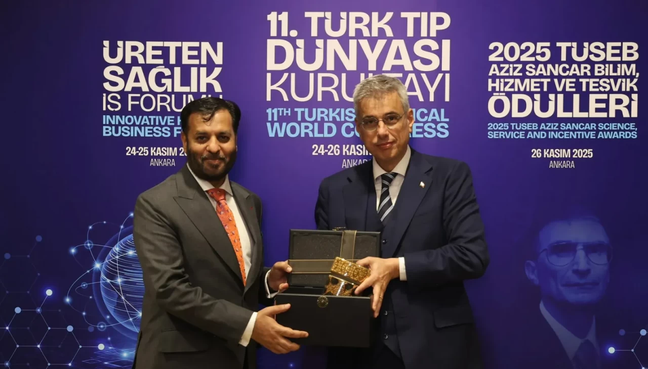 Sağlık Bakanı Memişoğlu, Pakistanlı mevkidaşı Kemal ile görüştü