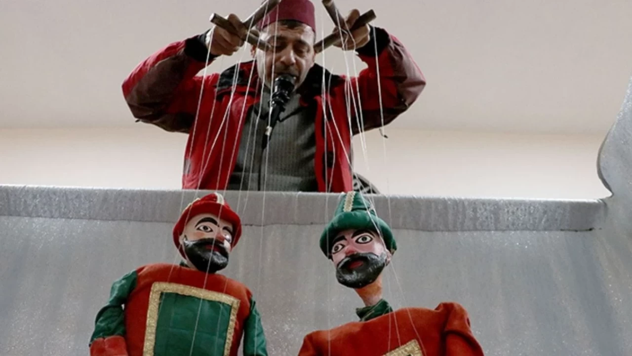 Adem Ocaktan kimdir, kaç yaşında? Kayseri’de yaşanan şok darp olayıyla gündeme gelen kukla sanatçısı Adem Ocaktan’ın hayatı ve olayın perde arkası!