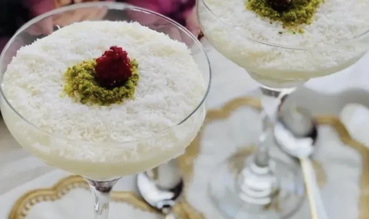 MasterChef Tarzı Damla Sakızlı Muhallebi Tarifi: Aromasıyla Damakları Şenlendiren Hafif Tatlı