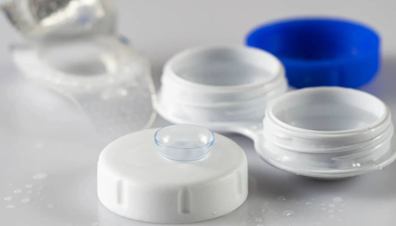 Kontakt lens takıyorsanız bu haber hayat kurtarır! En kritik uyarılar