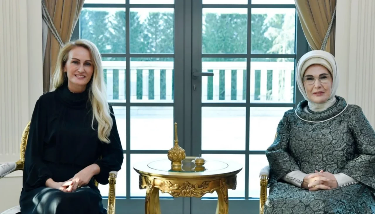 Emine Erdoğan, KKTC Cumhurbaşkanı'nın eşi Nilden Bektaş Erhürman’ı ağırladı