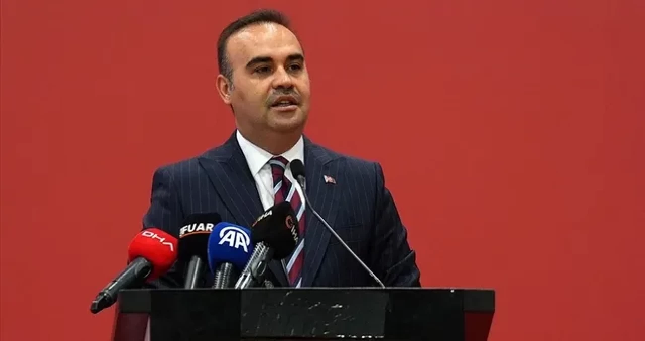 Bakan Kacır'dan Hırvatistan'daki uçak kazasında şehit olan pilot için başsağlığı mesajı