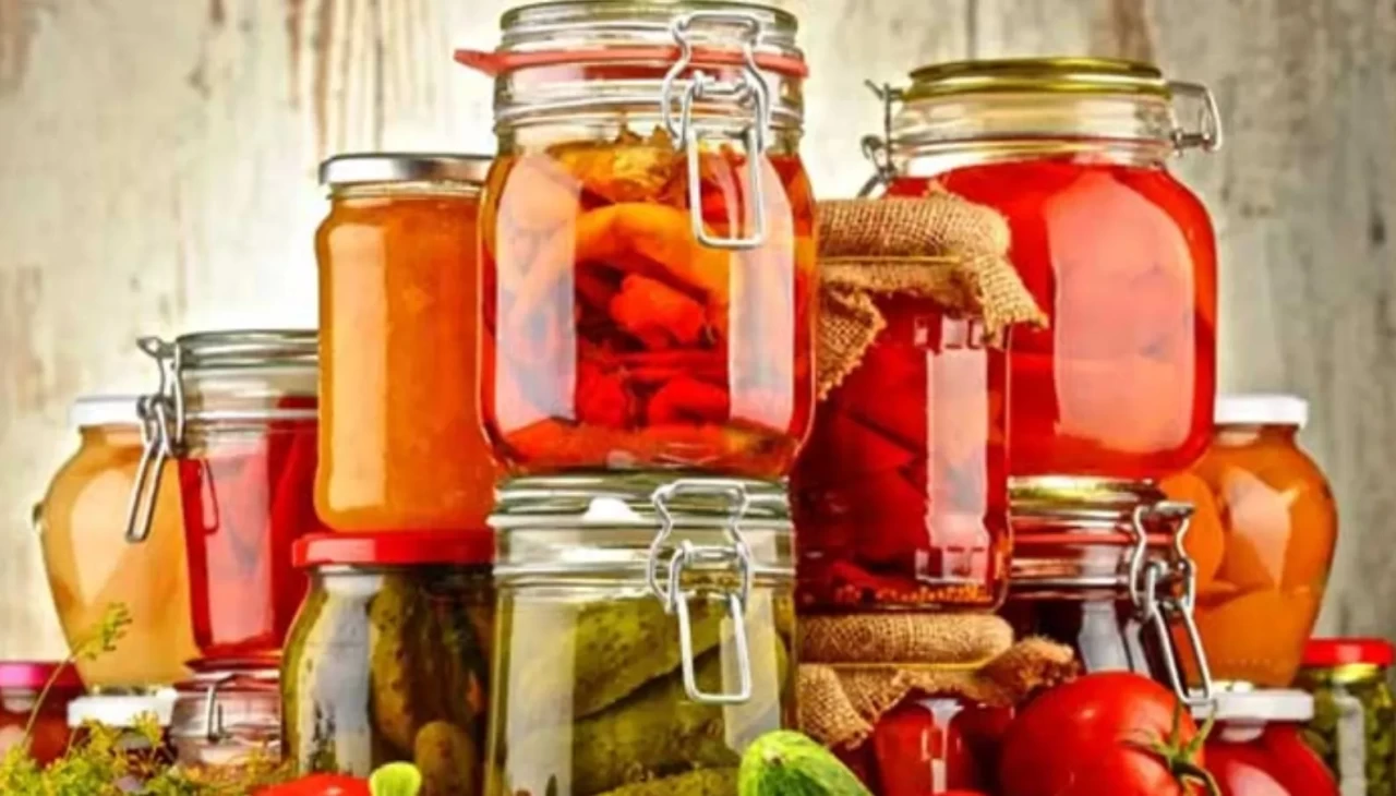 Evdeki konserveler zehire dönüşebilir! 1 Yıl eşiği neden bu kadar önemli?