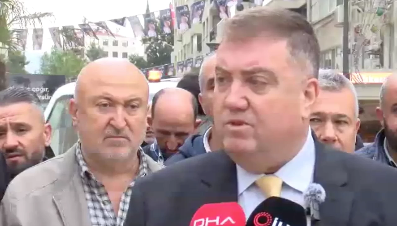 İzmirli taksicilerden korsan taşımacılık reklamlarına tepki